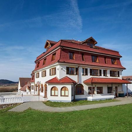 Hotel Stamberk Naceradec エクステリア 写真