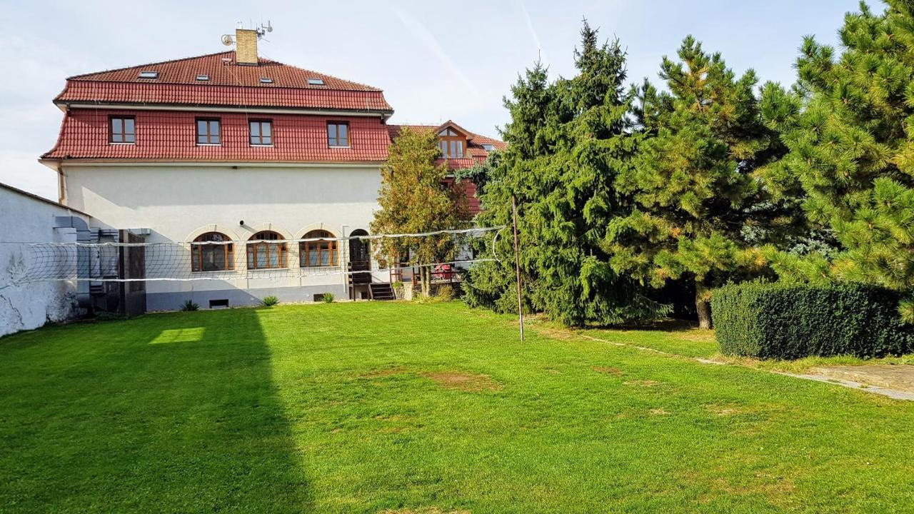 Hotel Stamberk Naceradec エクステリア 写真