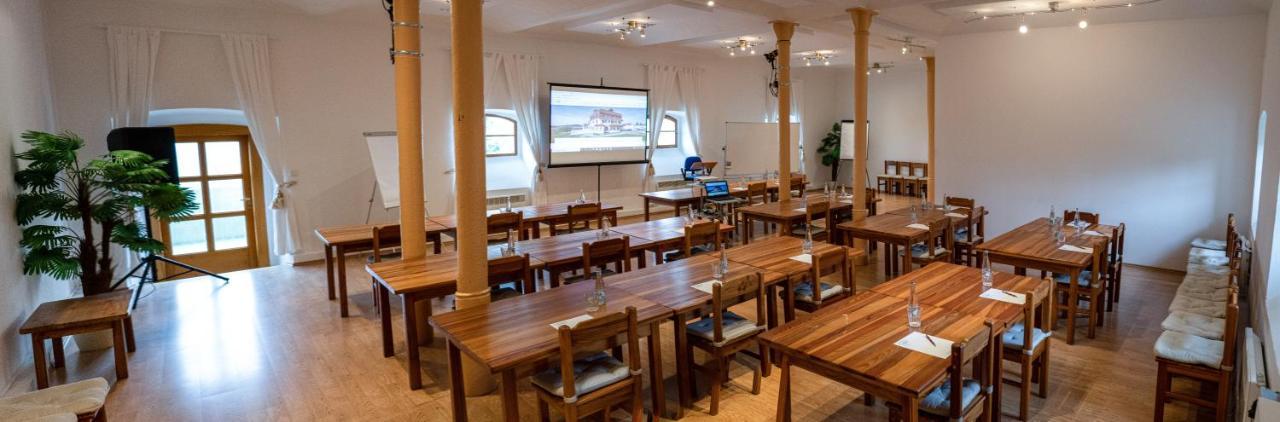 Hotel Stamberk Naceradec エクステリア 写真